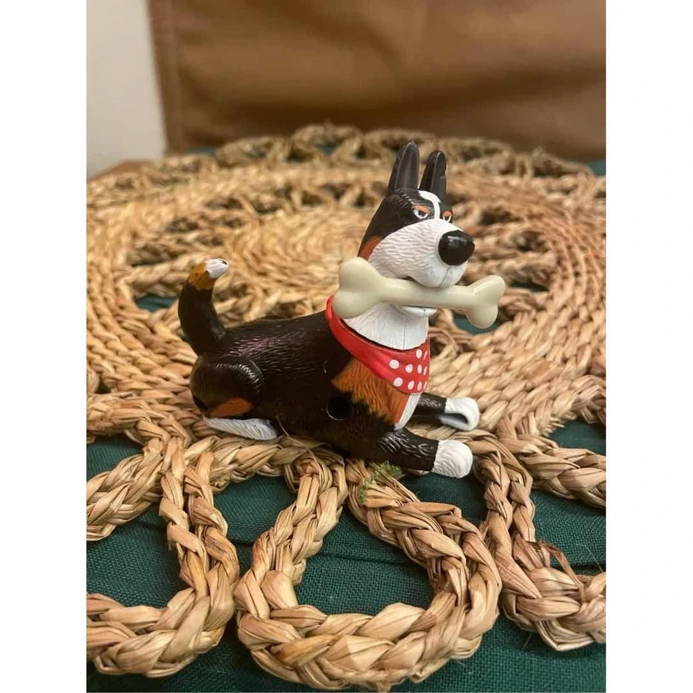 McDonalds Secret Life of Pets 2 Bone Shaking Rooster Happy Meal Toy